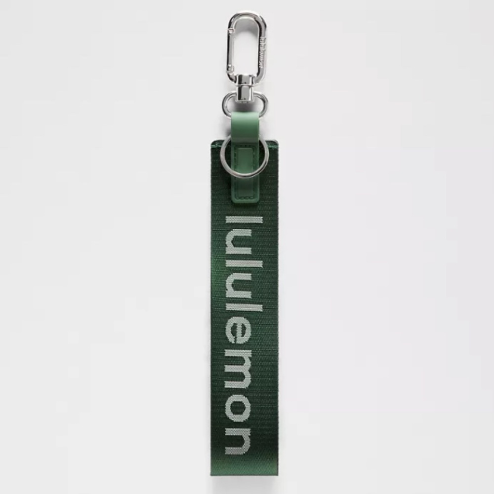 LULULEMON - Never Lost Keychain.NWT. - Picture 4 of 4